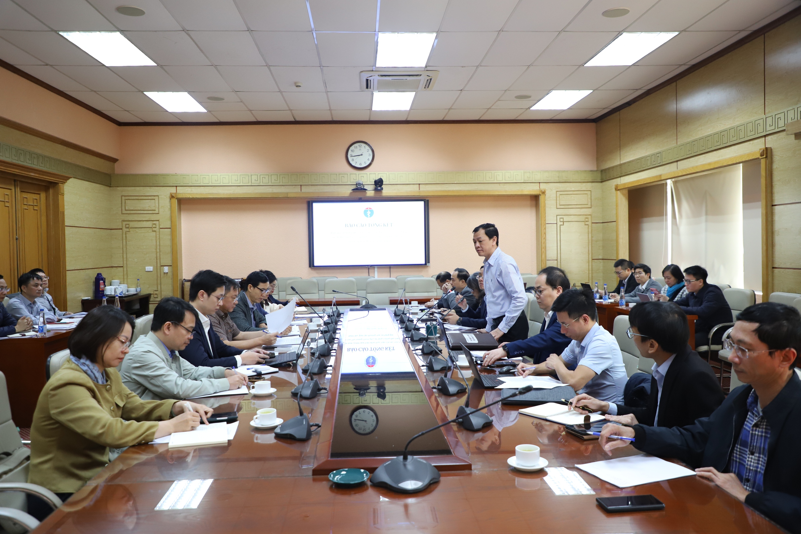 Tăng cường phối hợp, trao đổi thông tin trong đấu tranh phòng chống gian lận thương mại, hàng giả lĩnh vực y tế
- Ảnh 5.