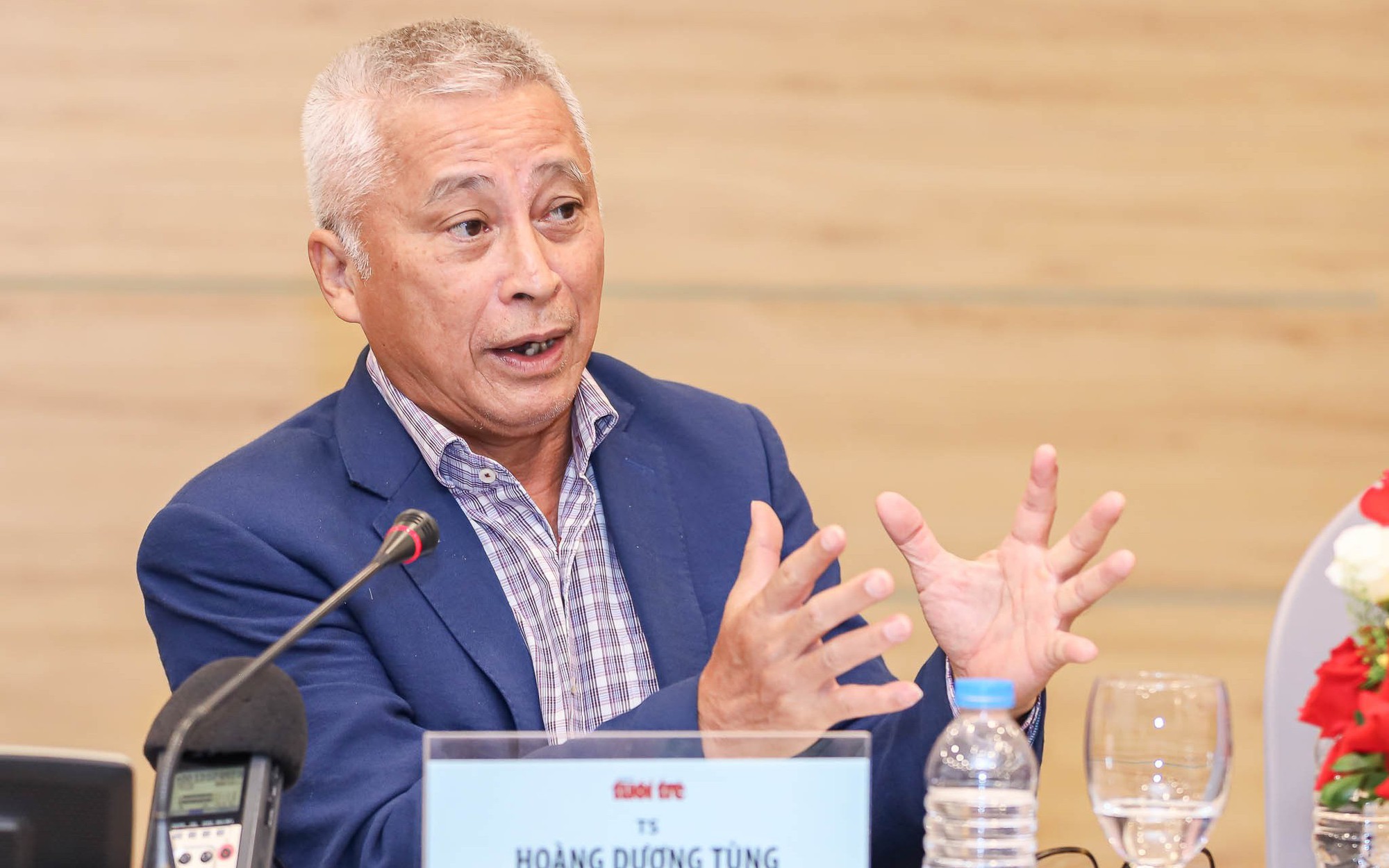 Cảnh báo ô nhiễm không khí gia tăng ở Bắc Bộ những ngày tới- Ảnh 1. "Thủ phạm" nào khiến tình trạng ô nhiễm không khí ở Hà Nội trở nên nghiêm trọng?