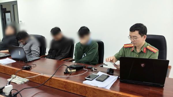 Bắt 14 đối tượng chiếm đoạt gần 90 tỷ đồng của hơn 8.000 nạn nhân qua dự án tiền ảo ‘ma’ TOSI- Ảnh 2.