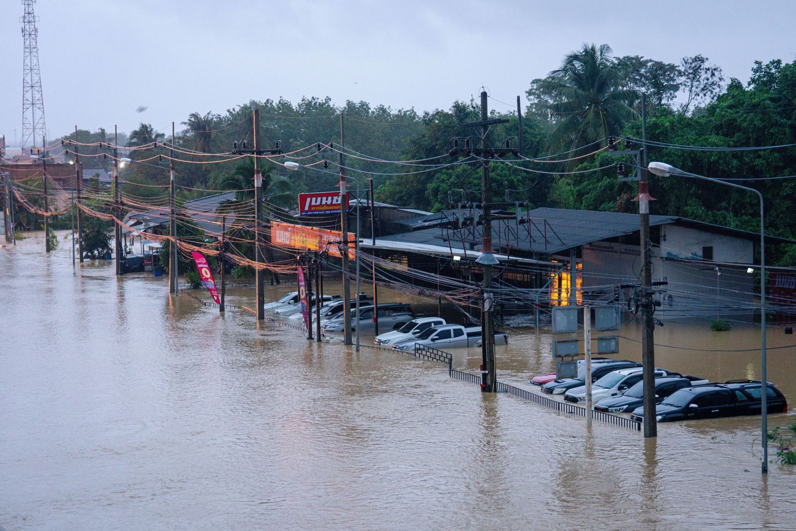 Nguyên nhân bão xảy ra liên tiếp và mưa kỷ lục ở Đông Nam Á- Ảnh 5. Nguyên nhân bão xảy ra liên tiếp và mưa kỷ lục ở Đông Nam Á- Ảnh 5.