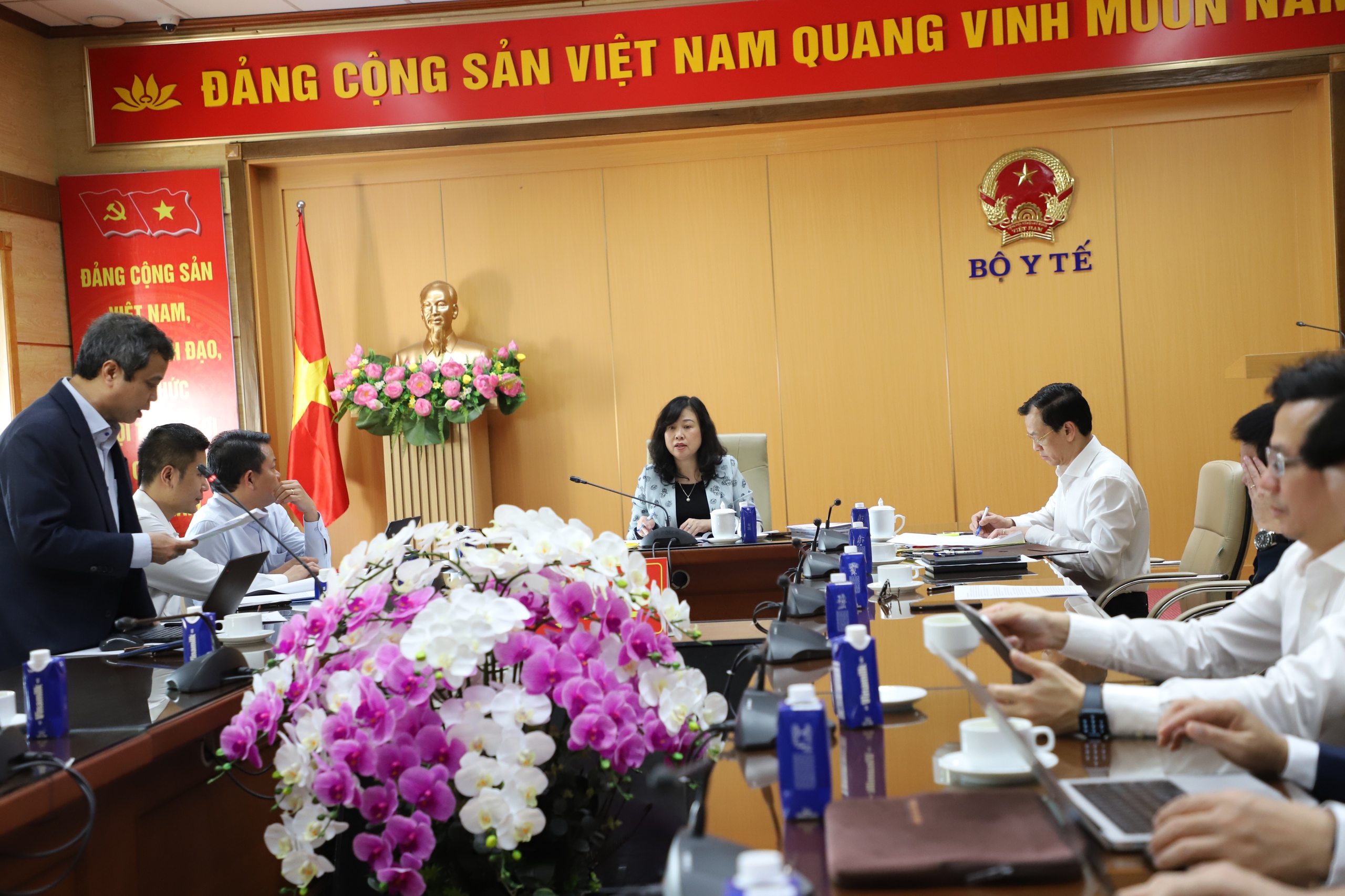 Bàn giải pháp nhân rộng trên toàn quốc Hệ thống điều phối dữ liệu ngành Y tế- Ảnh 2.