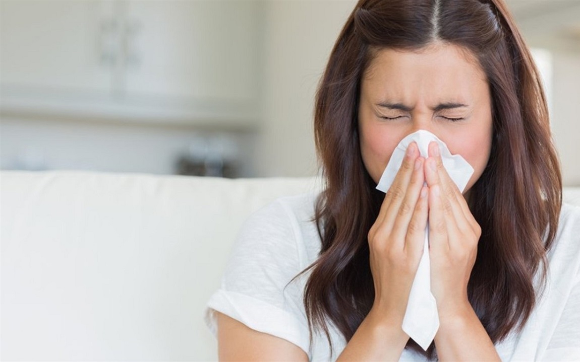 Dùng thuốc xịt trị viêm mũi dị ứng mùa Xuân sao cho an toàn?- Ảnh 2. Phòng viêm mũi dị ứng khi ngày nắng nóng, đêm lạnh sâu