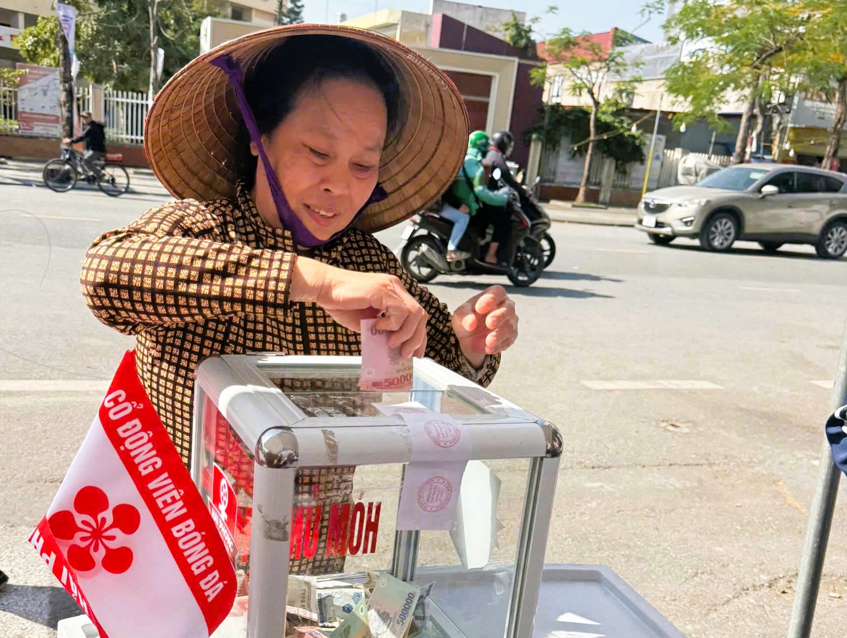 Hải Phòng chung tay cứu trợ Phú Yên khắc phục khó khăn sau lũ- Ảnh 5.