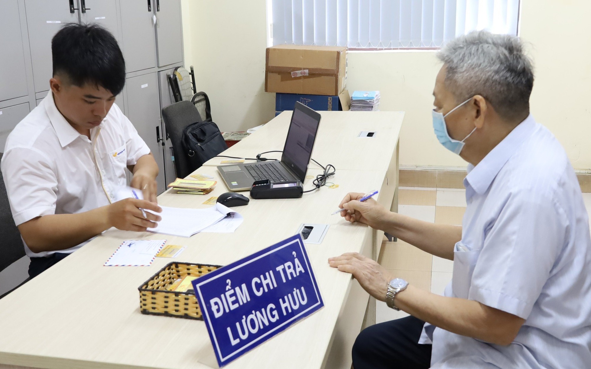 Người lao động có được tạm ứng tiền lương trước khi nghỉ Tết?- Ảnh 2.