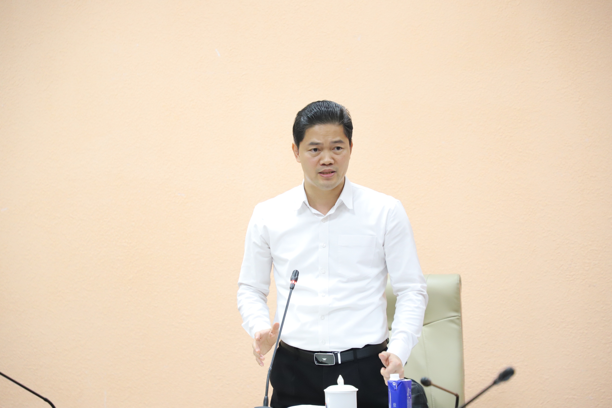 Bộ Y tế tiếp tục nỗ lực cắt giảm, đơn giản hoá thủ tục hành chính- Ảnh 1. Bộ Y tế tiếp tục nỗ lực cắt giảm, đơn giản hoá thủ tục hành chính- Ảnh 1.