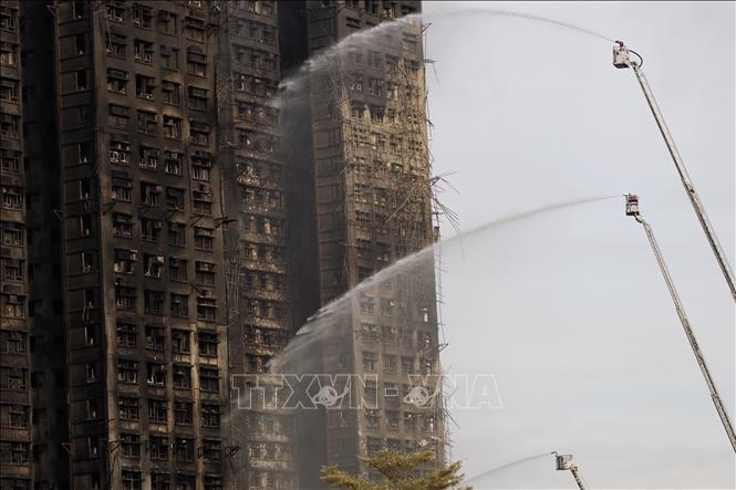 Cháy chung cư ở Hong Kong: Cảnh báo số người chết tiếp tục tăng khi còn hơn 200 người mất tích- Ảnh 1. Cháy chung cư ở Hong Kong: Cảnh báo số người chết tiếp tục tăng khi còn hơn 200 người mất tích- Ảnh 1.