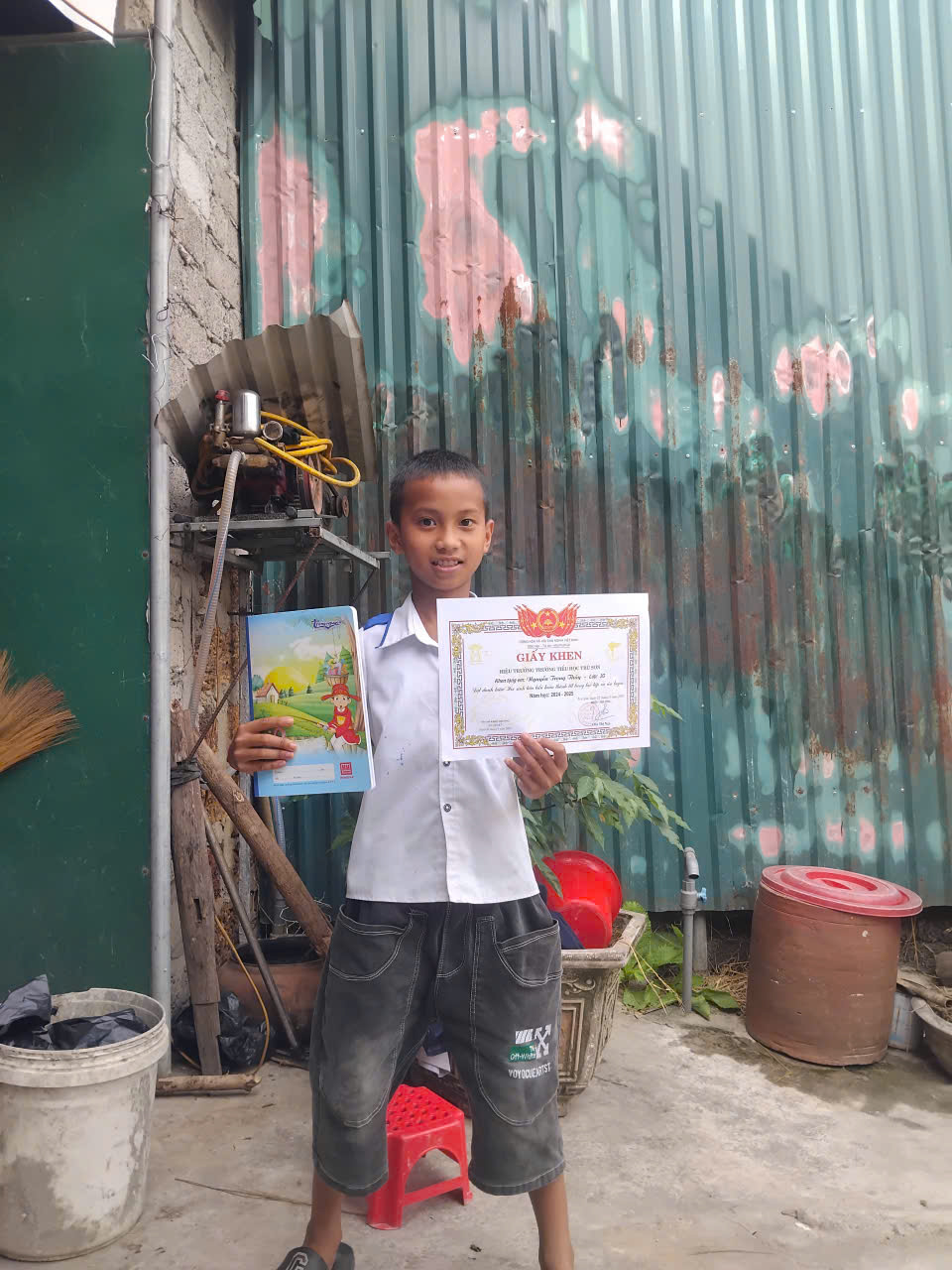 Người cha nghèo mắc bệnh ung thư não nuôi 3 con thơ, khẩn thiết cần sự chung tay giúp đỡ- Ảnh 2.