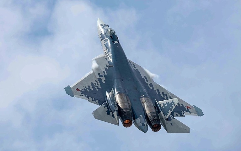 Loạt chiến đấu cơ Ukraine tránh xa tiền tuyến vì sợ tiêm kích Su-35 của Nga- Ảnh 2. Loạt chiến đấu cơ Ukraine tránh xa tiền tuyến vì sợ tiêm kích Su-35 của Nga- Ảnh 2.