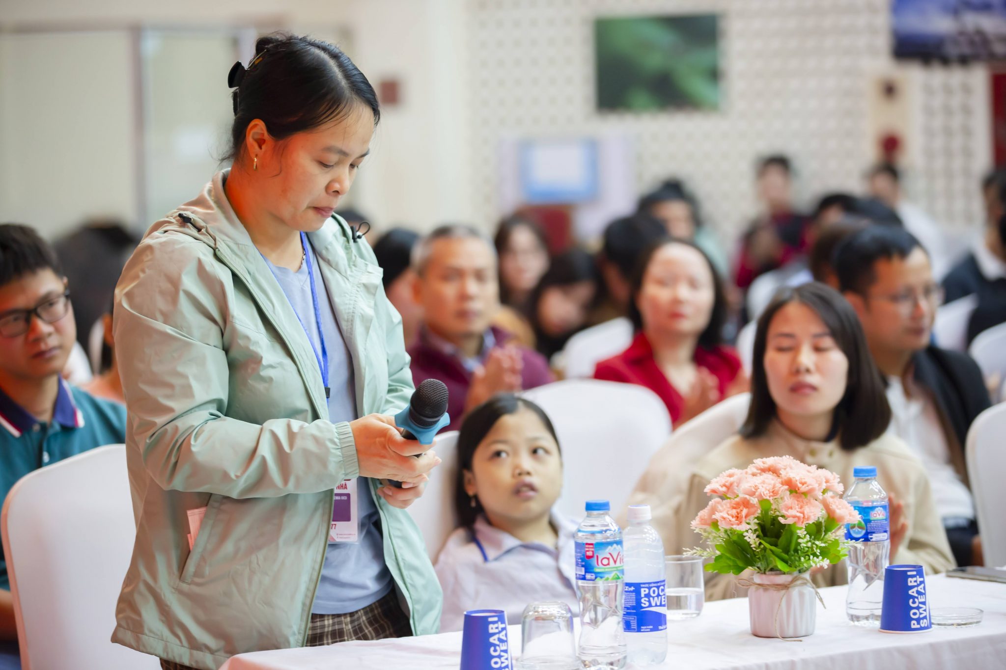 De tysta 'krigarna' har inget emot de långa avstånden, dag som natt, och donerar blod för att rädda människor - Foto 1. Những 'chiến binh' thầm lặng không ngại đường xa, đêm ngày, hiến giọt máu hoà hợp cứu người- Ảnh 1.