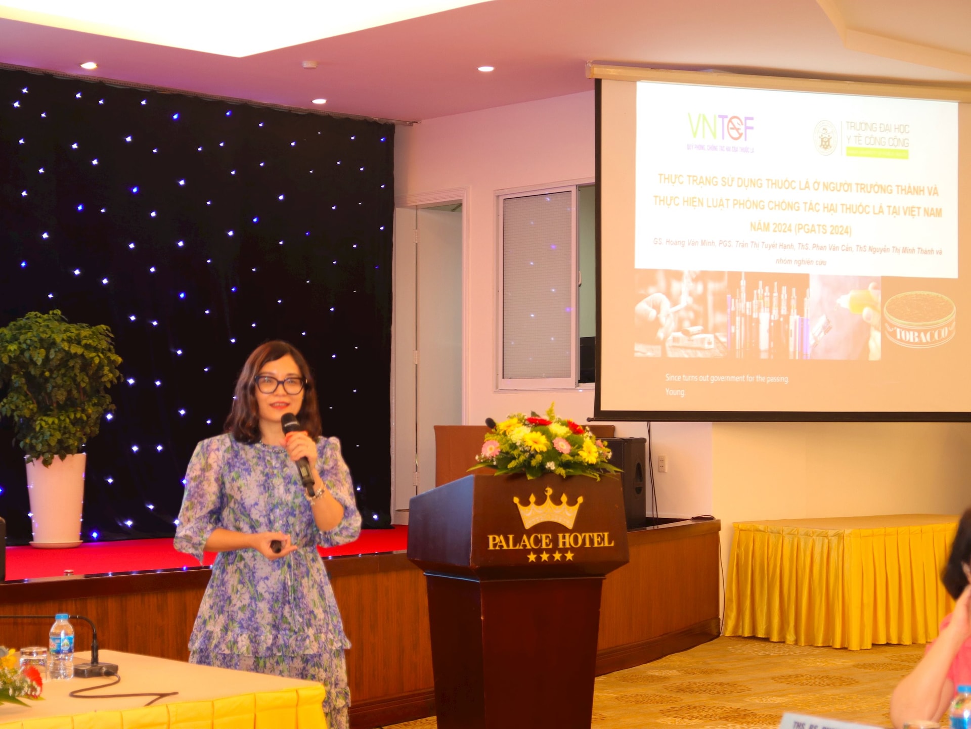 تحديات جديدة في الوقاية من أضرار التبغ ومكافحتها في بلادنا - صورة 4 Thách thức mới trong phòng, chống tác hại thuốc lá ở nước ta- Ảnh 4.