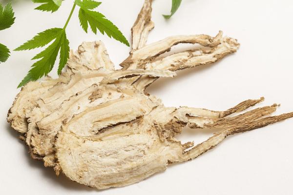 Folkemedisiner for hudpleie og forebygging av tørr, sprukken hud i kaldt vær - Bilde 3. Những bài thuốc dân gian dưỡng da, chống khô nứt nẻ trong tiết trời lạnh- Ảnh 3.