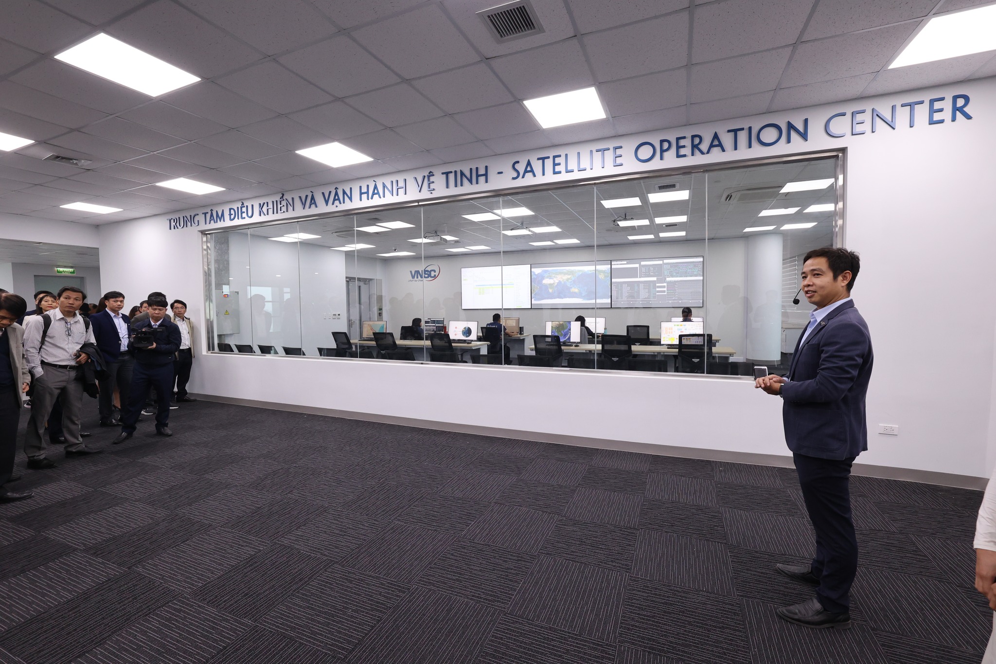 Kỳ 1: Hành trình chế tạo vệ tinh made in Việt Nam của các nhà khoa học trẻ- Ảnh 7. Kỳ 1: Hành trình chế tạo vệ tinh made in Việt Nam của các nhà khoa học trẻ- Ảnh 7.