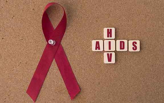 Hướng tới mục tiêu chấm dứt dịch AIDS vào năm 2030: Khi cộng đồng trở thành 'người bạn đồng hành' trong cuộc chiến chống HIV/AIDS- Ảnh 4. Hướng tới mục tiêu chấm dứt dịch AIDS vào năm 2030: Khi cộng đồng trở thành 'người bạn đồng hành' trong cuộc chiến chống HIV/AIDS- Ảnh 4.