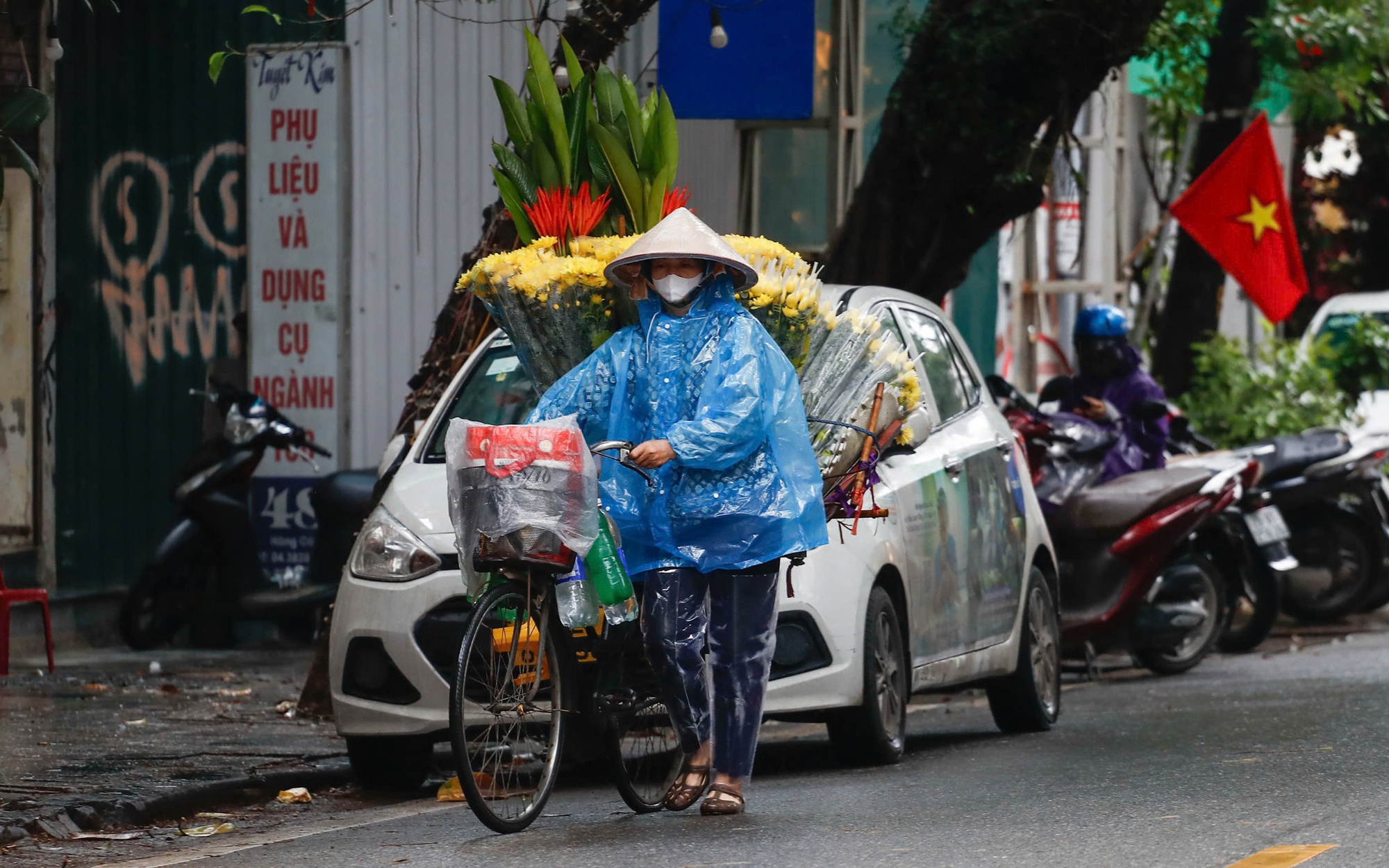 Vì sao miền Bắc chuyển rét sâu ngay từ những đợt không khí lạnh đầu mùa?- Ảnh 1. Không khí lạnh tăng cường, Bắc Bộ và Bắc Trung Bộ rét, mưa nhiều nơi