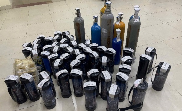 Hàng loạt sai phạm tại Karaoke Monaza, 18 người bị bắt- Ảnh 2.