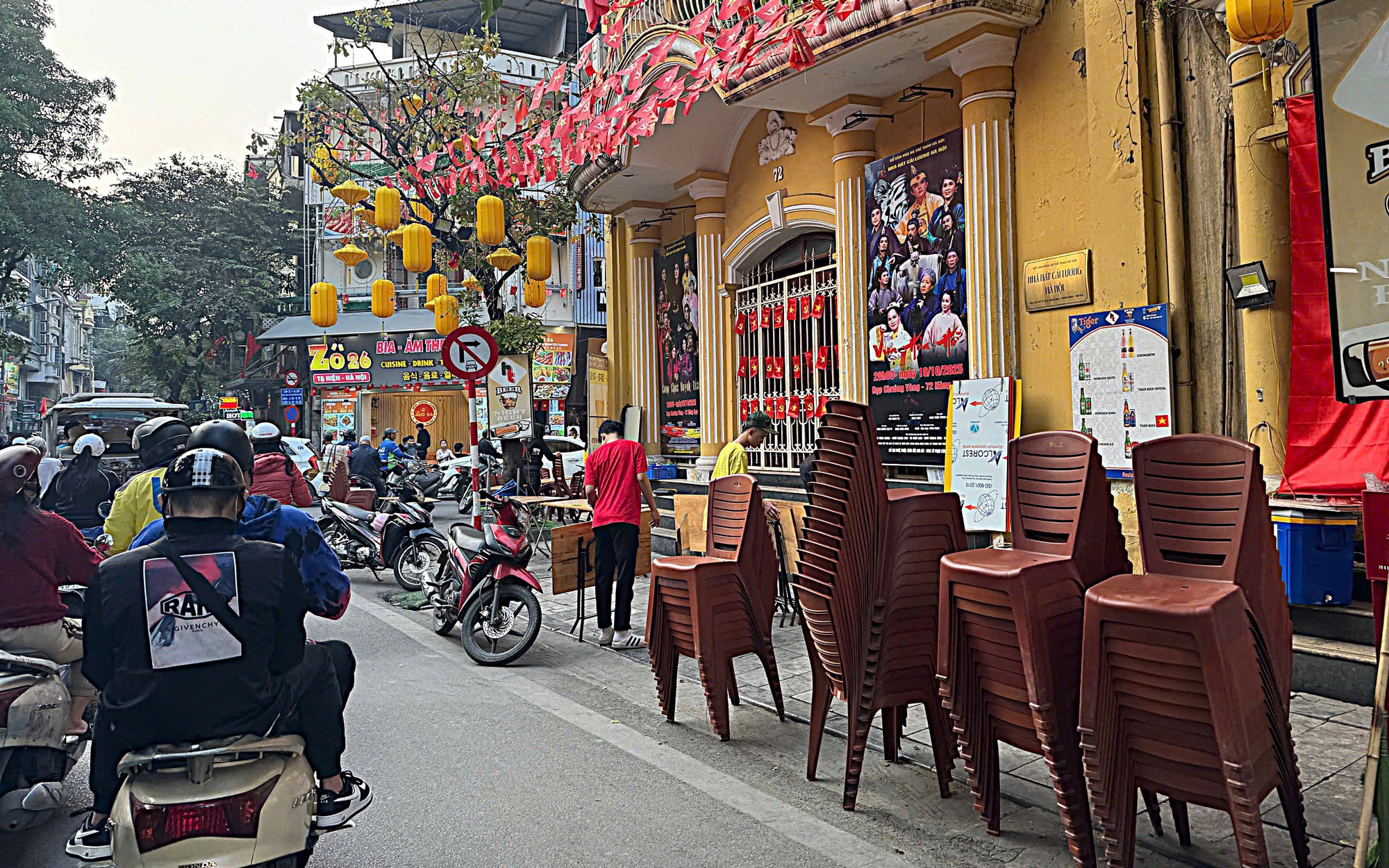 Diện mạo mới của phố phường Thủ đô: Khi vỉa hè thuộc về người đi bộ- Ảnh 7.