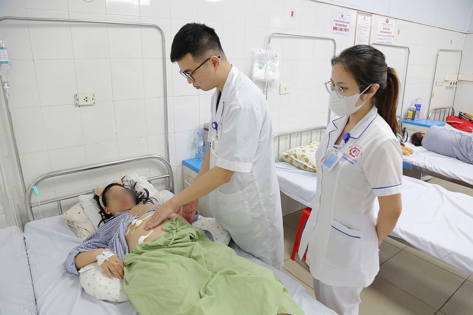 Cứu sản phụ mang thai 32 tuần bị viêm ruột thừa nguy hiểm- Ảnh 2. Cứu sản phụ mang thai 32 tuần bị viêm ruột thừa nguy hiểm- Ảnh 2.