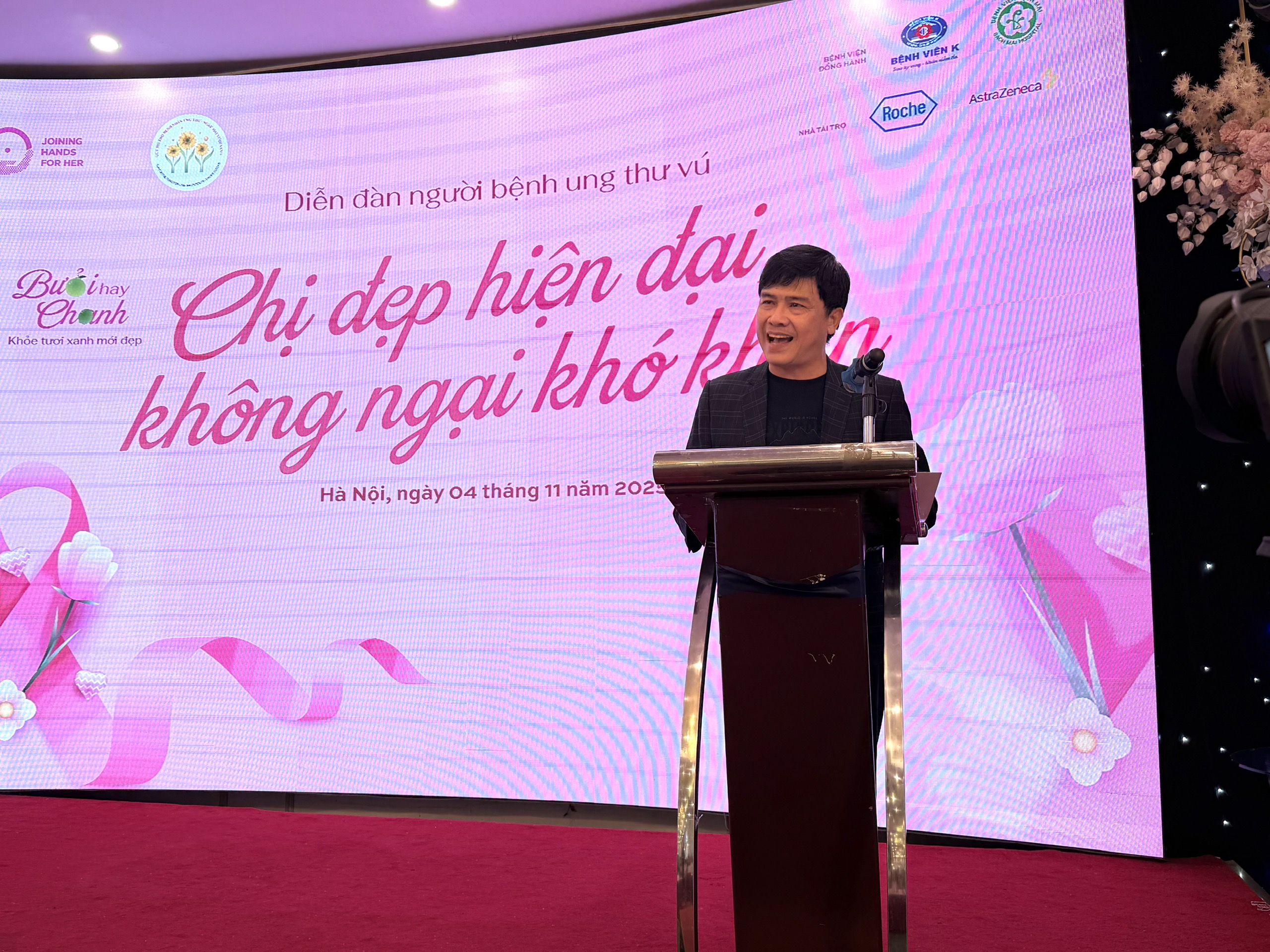 Những 'chiến binh hồng' kiên cường vượt qua thử thách ung thư vú- Ảnh 1. Những 'chiến binh hồng' kiên cường vượt qua thử thách ung thư vú- Ảnh 1.