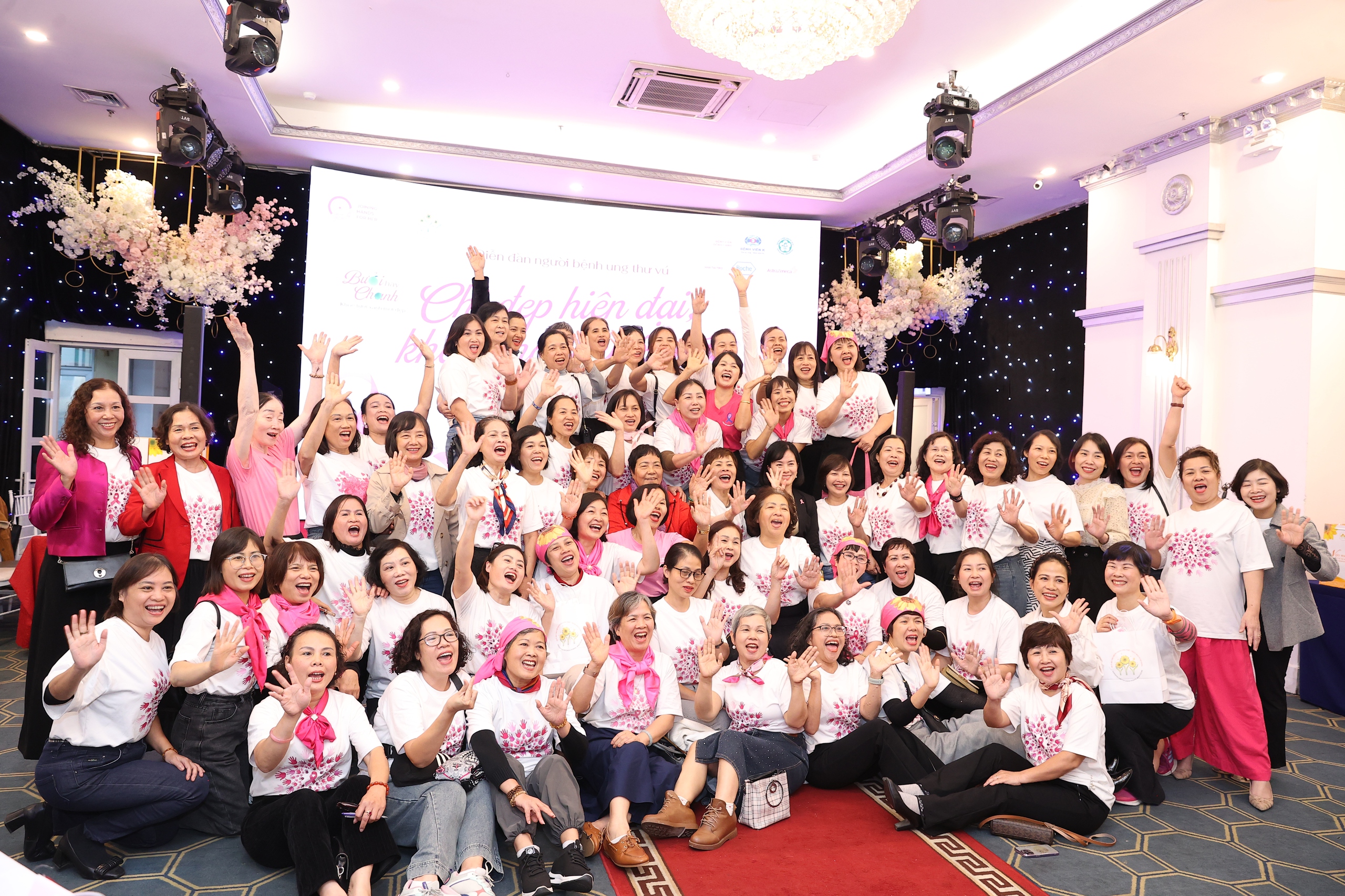 Những 'chiến binh hồng' kiên cường vượt qua thử thách ung thư vú- Ảnh 3. Những 'chiến binh hồng' kiên cường vượt qua thử thách ung thư vú- Ảnh 3.