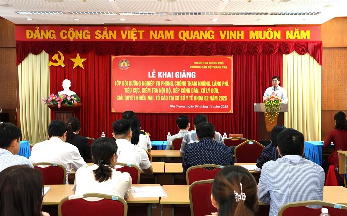 Trung tâm Y tế miền núi xây dựng cơ sở y tế Xanh - Sạch - Đẹp, nâng cao chất lượng phục vụ nhân dân- Ảnh 6.