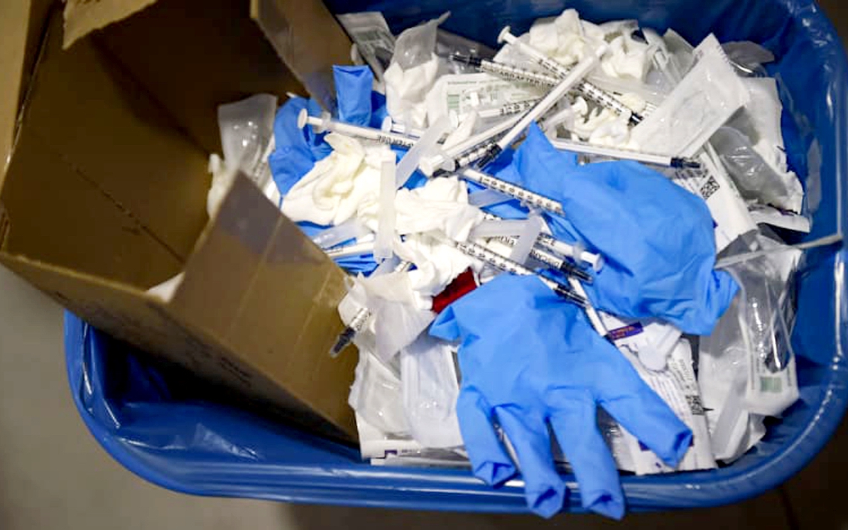 Quy trình giám sát rác thải nhựa trên bãi biển của các nhà khoa học Việt Nam- Ảnh 1. Quy trình giám sát rác thải nhựa trên bãi biển của các nhà khoa học Việt Nam- Ảnh 1.