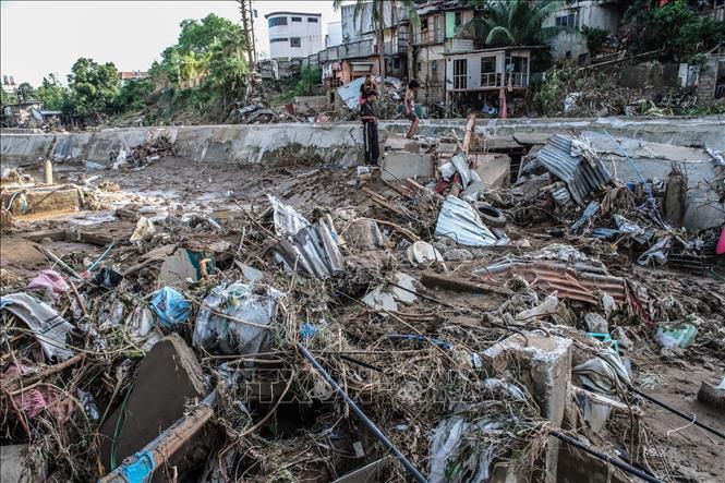 Bão Kalmaegi tàn phá Philippines, ít nhất 114 người tử vong, 127 người mất tích- Ảnh 3. Bão Kalmaegi tàn phá Philippines, ít nhất 114 người tử vong, 127 người mất tích- Ảnh 3.