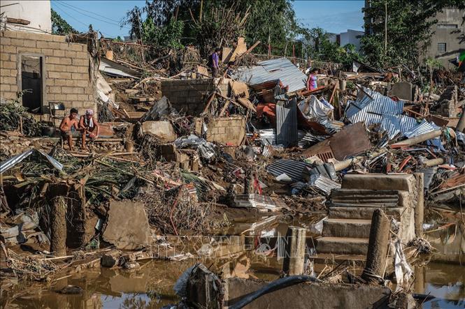 Bão Kalmaegi tàn phá Philippines, ít nhất 114 người tử vong, 127 người mất tích- Ảnh 1. Bão Kalmaegi tàn phá Philippines, ít nhất 114 người tử vong, 127 người mất tích- Ảnh 1.