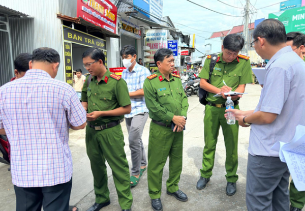 Bí ẩn hai mẹ con tử vong trên giường- Ảnh 1. Bí ẩn hai mẹ con tử vong trên giường- Ảnh 1.