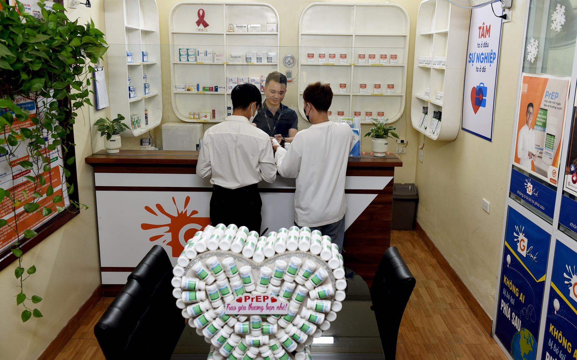 Glink: Cánh cửa nhỏ – Lá chắn lớn trước HIV