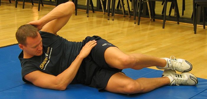 4 bài tập trên giường giúp giảm mỡ bụng dưới nhanh hơn gập bụng sau 60 tuổi- Ảnh 6. 4 bài tập trên giường giúp giảm mỡ bụng dưới nhanh hơn gập bụng sau 60 tuổi- Ảnh 6.