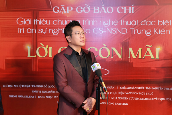 Kỷ niệm xúc động của NSƯT Lan Anh với người thầy - NSND Trung Kiên- Ảnh 3. Kỷ niệm xúc động của NSƯT Lan Anh với người thầy - NSND Trung Kiên- Ảnh 3.