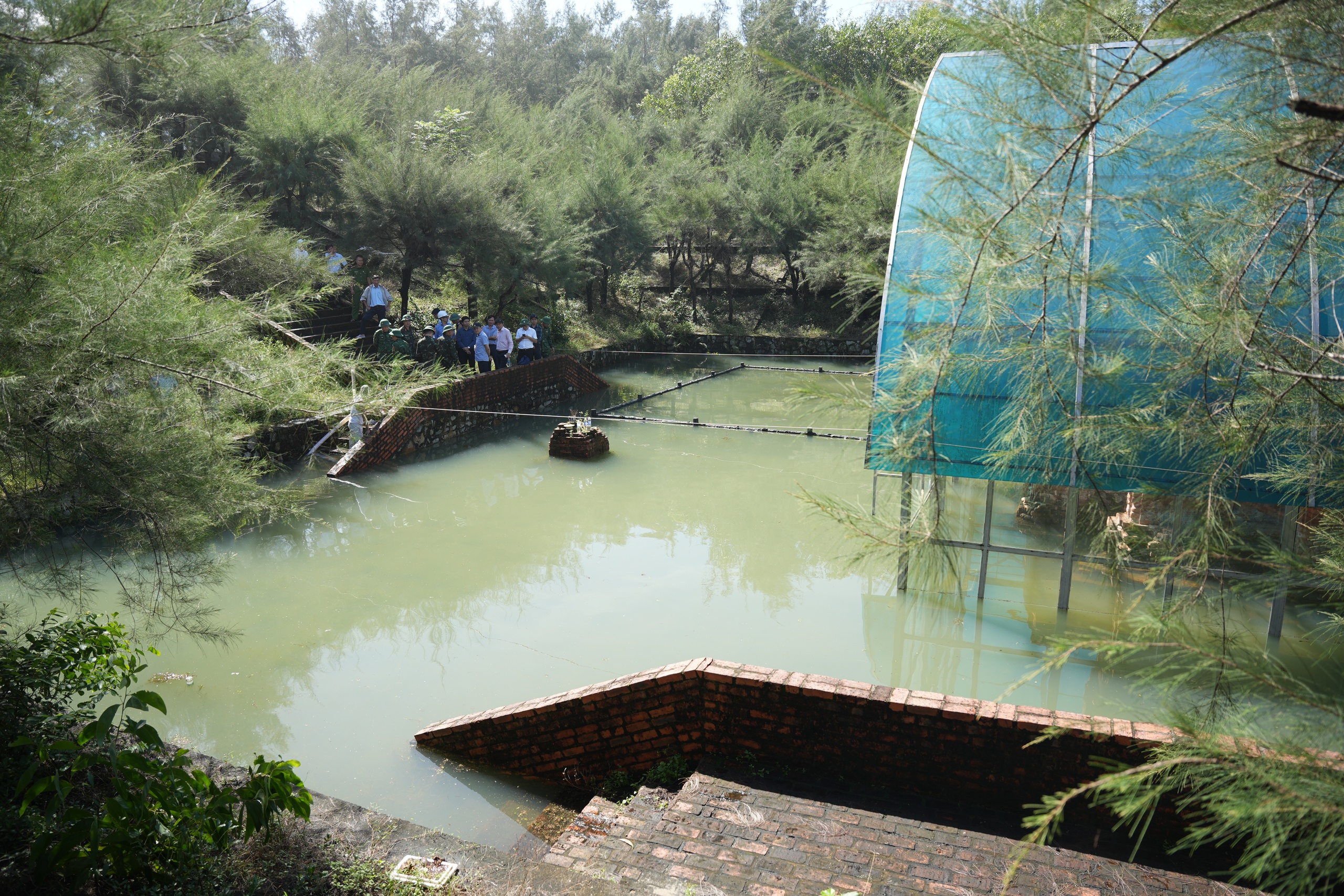 Tháp Chăm nghìn năm tuổi ở Huế vẫn chìm trong nước sau mưa lũ lịch sử- Ảnh 3. Tháp Chăm nghìn năm tuổi ở Huế vẫn chìm trong nước sau mưa lũ lịch sử- Ảnh 3.