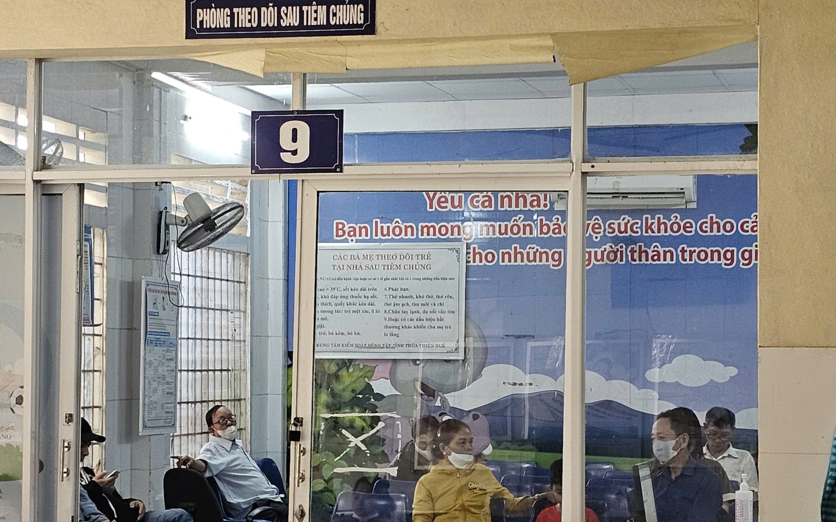 Những điều cần biết để phòng bệnh da liễu sau mưa lũ- Ảnh 3.