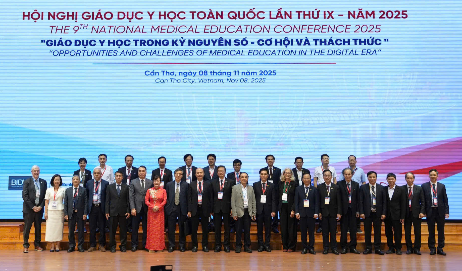 Innovation inom medicinsk personalutbildning, AI eller någon annan teknik kan inte ersätta lärare - Foto 3. Đổi mới đào tạo nhân lực y tế, AI hay bất cứ công nghệ nào không thể thay thế người thầy- Ảnh 3.