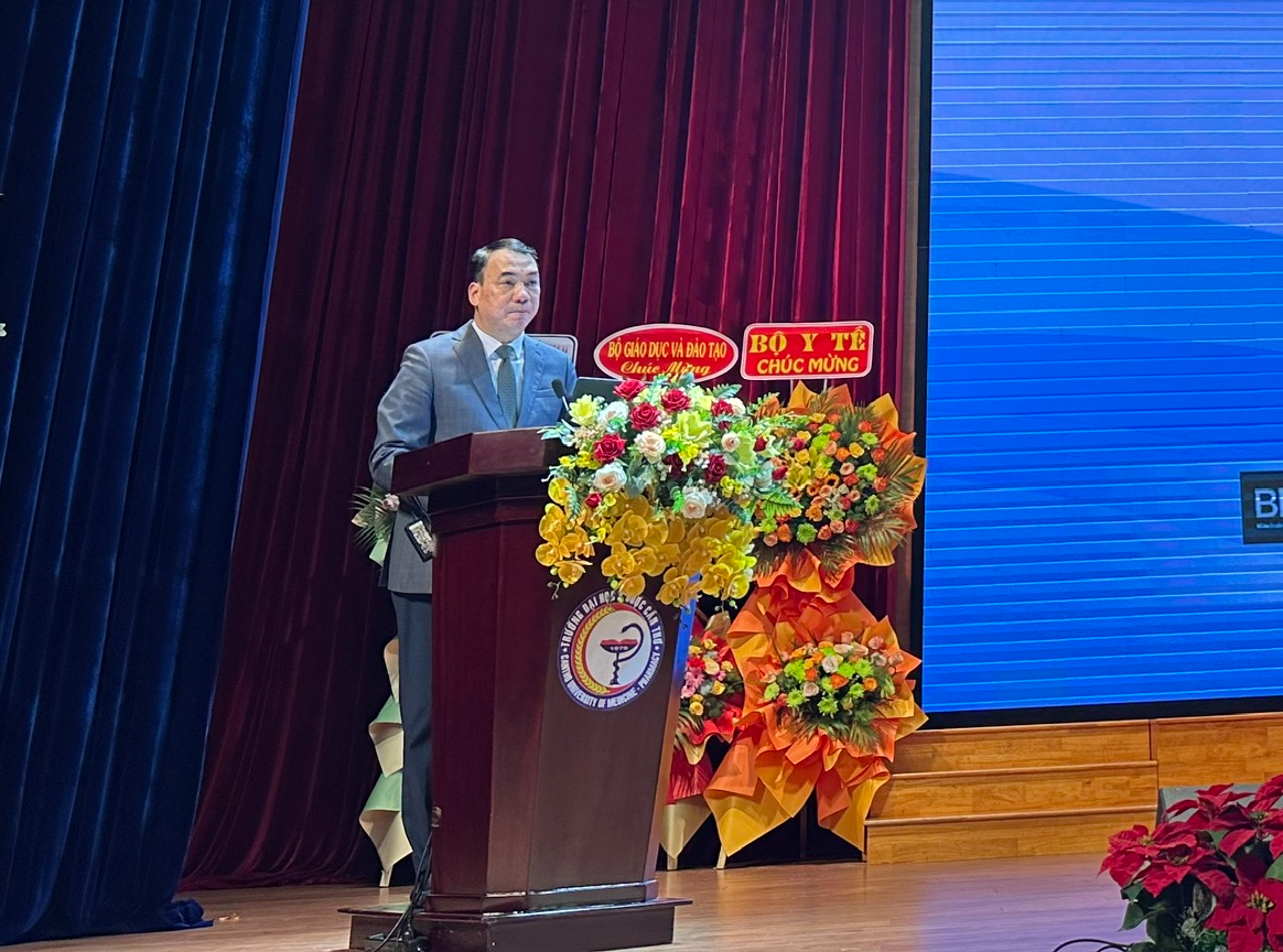 Đổi mới đào tạo nhân lực y tế, AI hay bất cứ công nghệ nào không thể thay thế người thầy- Ảnh 1.