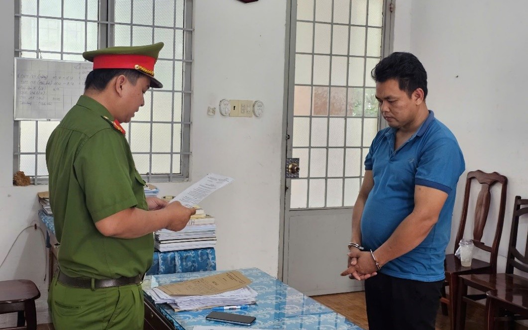 Nam thanh niên đâm người tử vong do ghen tuông- Ảnh 3. Nam thanh niên đâm người tử vong do ghen tuông- Ảnh 3.