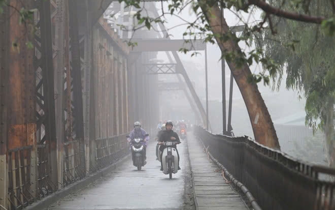 Nguyên nhân khiến nồm ẩm ở miền Bắc đến sớm bất thường