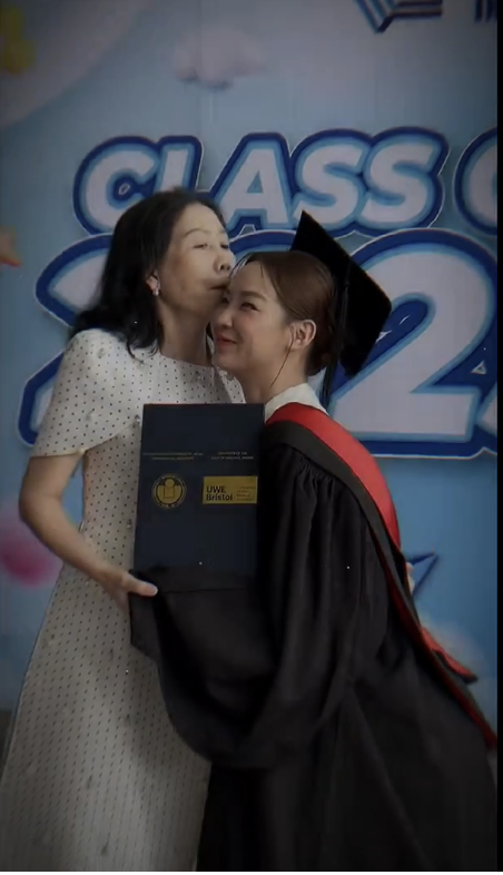 Mẹ đẻ Hoa hậu Bảo Ngọc gây chú ý trong ngày đặc biệt của con gái- Ảnh 11.