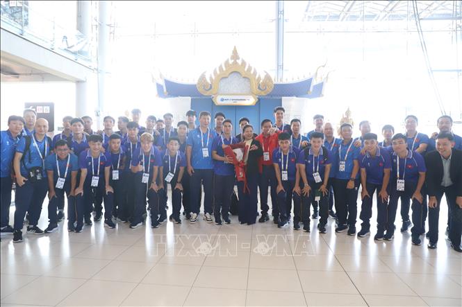 U22 Việt Nam đến Bangkok, sẵn sàng cho trận ra quân gặp Lào- Ảnh 2.