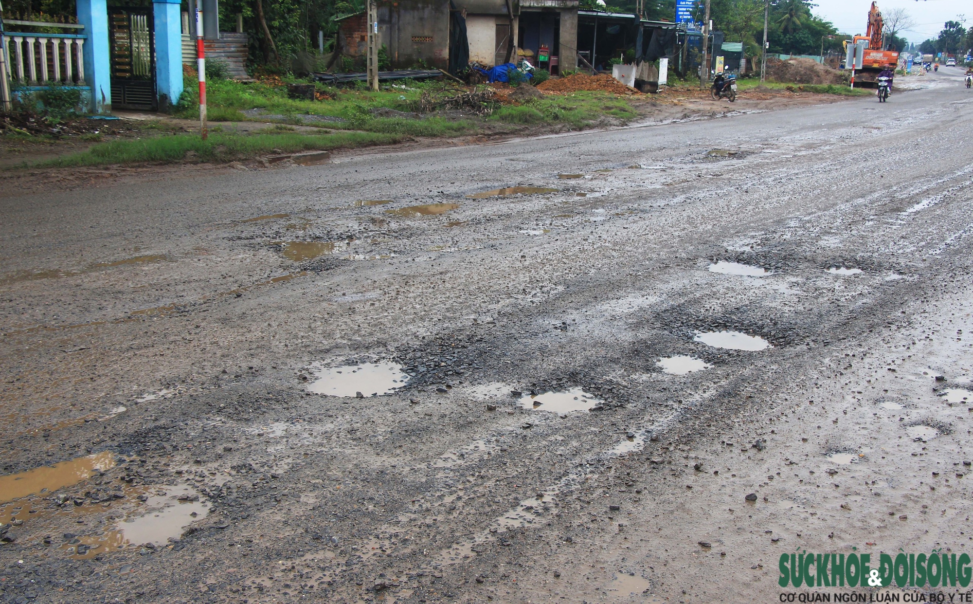 Cận cảnh Quốc lộ 14B xuống cấp nghiêm trọng giữa lúc dự án chậm tiến độ- Ảnh 4. Cận cảnh Quốc lộ 14B xuống cấp nghiêm trọng giữa lúc dự án chậm tiến độ- Ảnh 4.