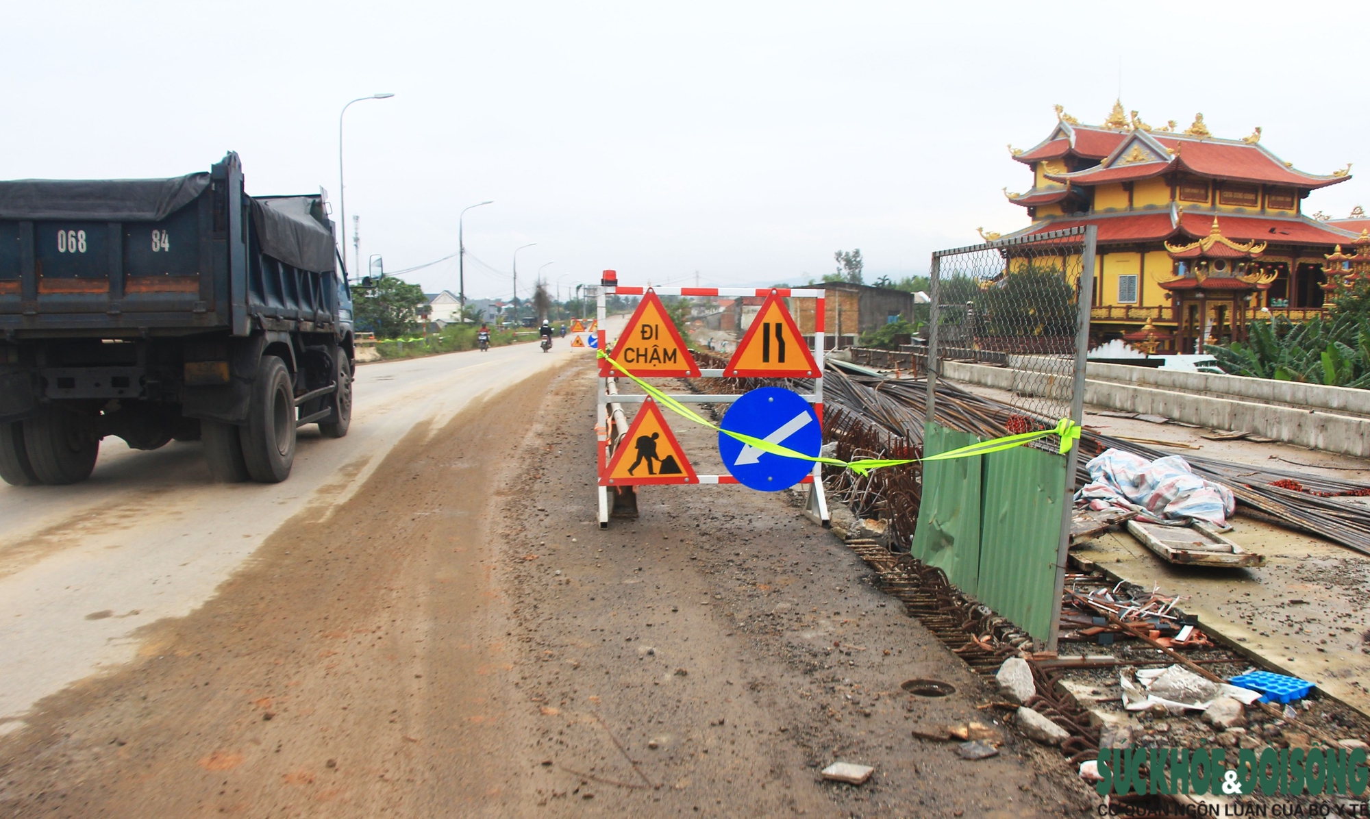 Cận cảnh Quốc lộ 14B xuống cấp nghiêm trọng giữa lúc dự án chậm tiến độ- Ảnh 11. Cận cảnh Quốc lộ 14B xuống cấp nghiêm trọng giữa lúc dự án chậm tiến độ- Ảnh 11.