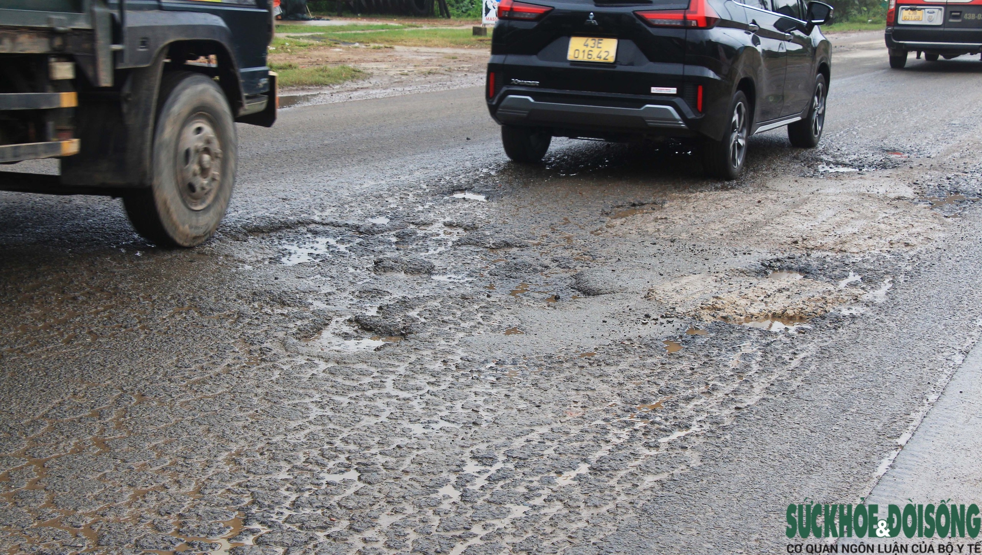 Cận cảnh Quốc lộ 14B xuống cấp nghiêm trọng giữa lúc dự án chậm tiến độ- Ảnh 12. Cận cảnh Quốc lộ 14B xuống cấp nghiêm trọng giữa lúc dự án chậm tiến độ- Ảnh 12.