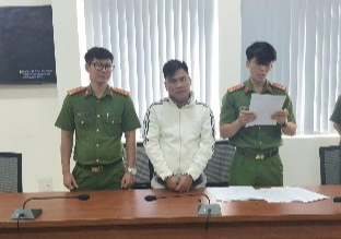 Đề nghị truy tố đối tượng bán đất 'không thuộc sở hữu' để chiếm đoạt 760 triệu đồng đặt cọc- Ảnh 1. Đề nghị truy tố đối tượng bán đất 'không thuộc sở hữu' để chiếm đoạt 760 triệu đồng đặt cọc- Ảnh 1.