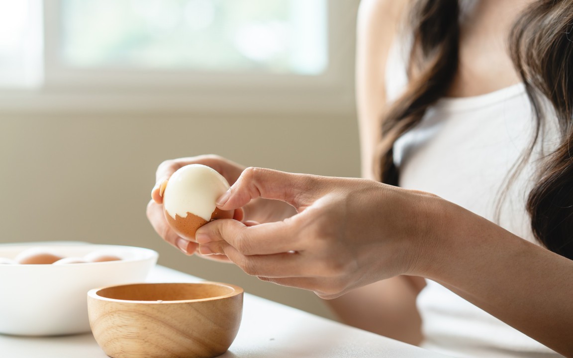 Nên ăn mật ong vào thời điểm nào là tốt nhất?- Ảnh 4. Cách ăn trứng không làm tăng mỡ máu