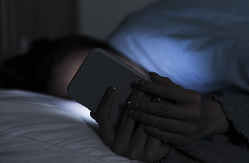 Ba thói quen thức khuya, bỏ bữa sang, stress rất nguy hiểm, nó tác động trực tiếp đến sự cân bằng axit và chức năng bảo vệ niêm mạc của hệ tiêu hóa