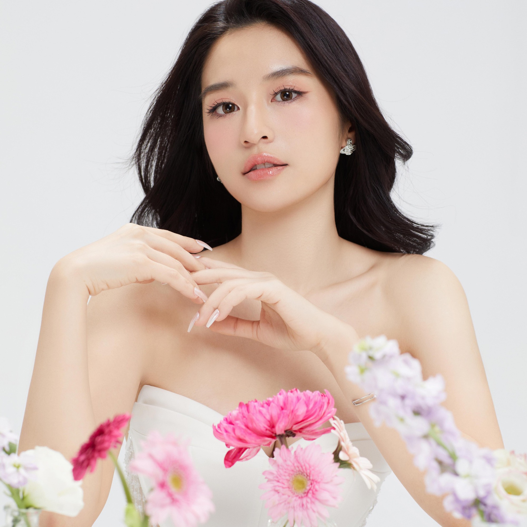 Nữ giảng viên đại học quê Thanh Hóa gây chú ý tại Miss World Vietnam 2025- Ảnh 3. Nữ giảng viên đại học quê Thanh Hóa gây chú ý tại Miss World Vietnam 2025- Ảnh 3.