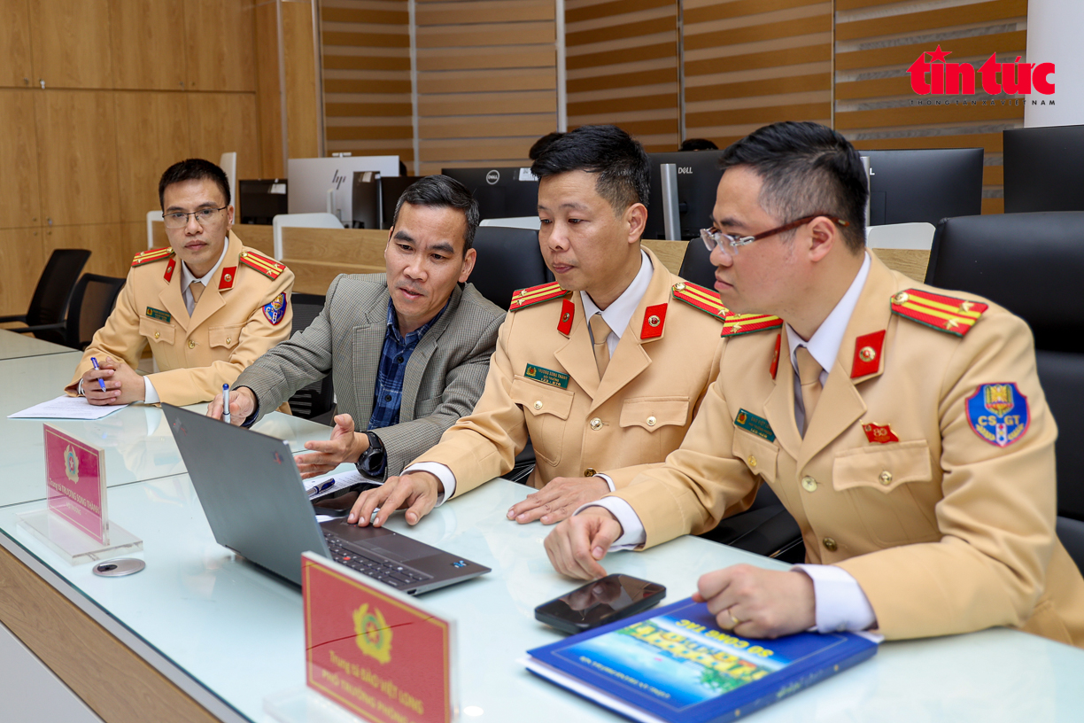 Bên trong trung tâm điều khiển 1.837 camera AI ở Hà Nội- Ảnh 6. Bên trong trung tâm điều khiển 1.837 camera AI ở Hà Nội- Ảnh 6.