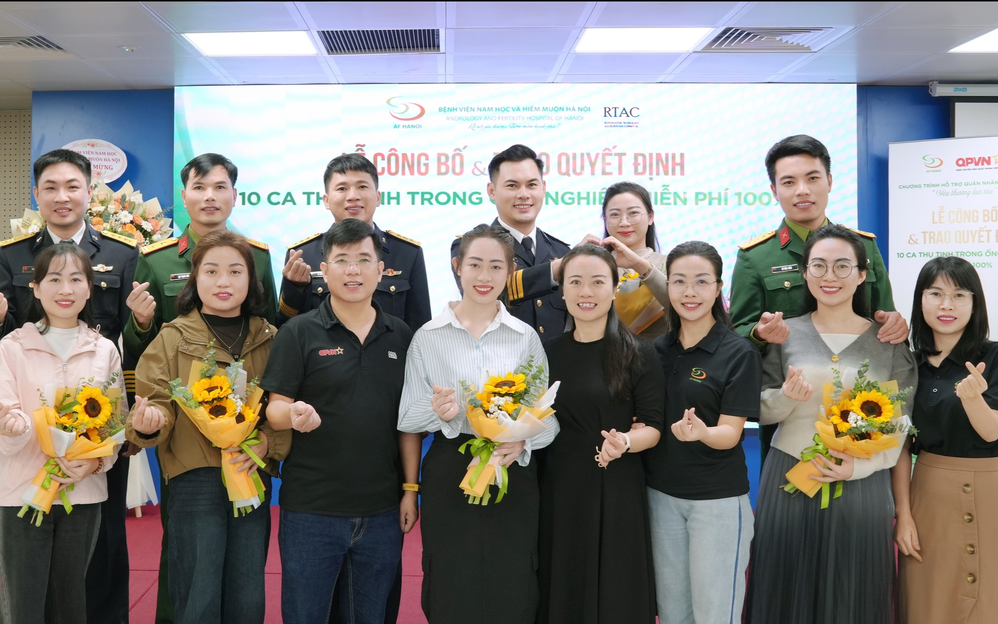 Nhiều gia đình quân nhân hiếm muộn, vỡ oà hạnh phúc được làm cha mẹ