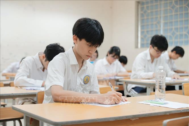 Nhiều quy định dự kiến sẽ điều chỉnh trong Điều lệ trường phổ thông- Ảnh 1. Nhiều quy định dự kiến sẽ điều chỉnh trong Điều lệ trường phổ thông- Ảnh 1.