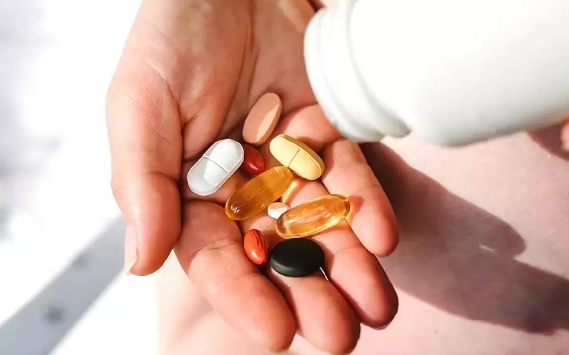 photo 1765642235343 1765642236010430750471 0 0 720 1152 crop 1765642524756203908214